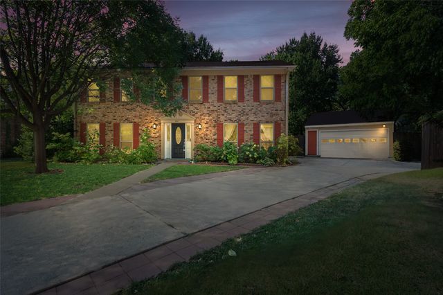 3901 White Oak Court, Flower Mound, TX 75028
