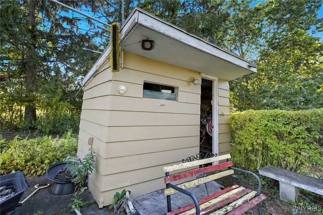 11272 Slade Road, Ridgeway, NY 14103