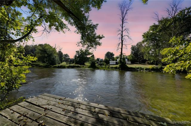 11272 Slade Road, Ridgeway, NY 14103