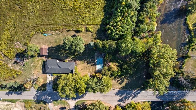 11272 Slade Road, Ridgeway, NY 14103