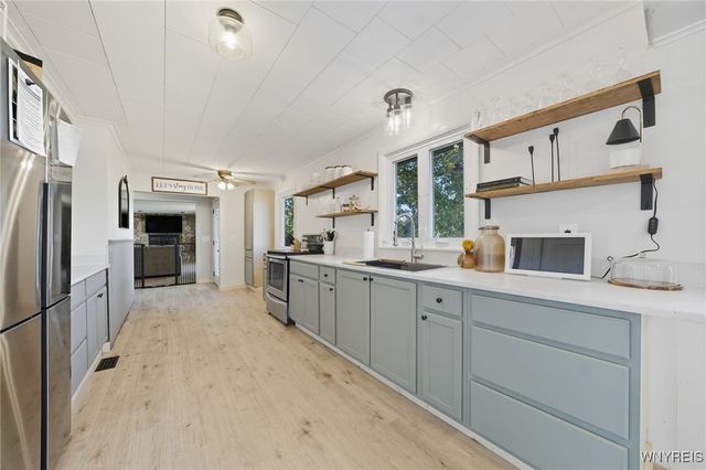 11272 Slade Road, Ridgeway, NY 14103