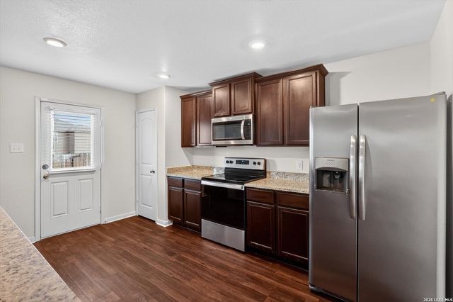 3819 LEIGHTON HBR, Von Ormy, TX 78073