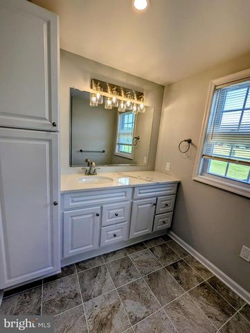 12 STEPHANIE LN, Glenmoore, PA 19343