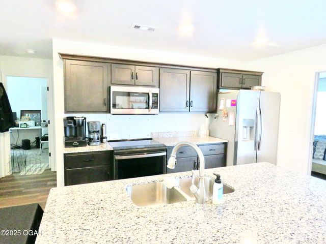 409 Eagle Edge Drive, Duenweg, MO 64841