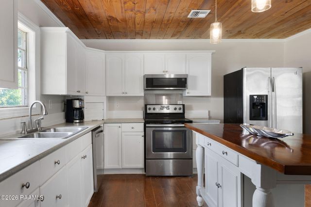 815 Avenue A, Scott, LA 70583