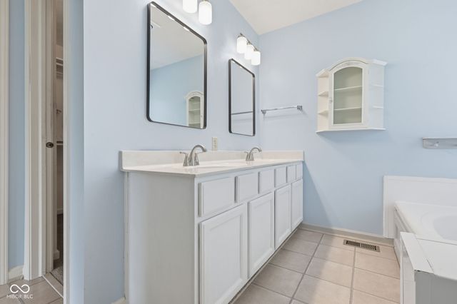 13461 Shakamac Drive, Carmel, IN 46032