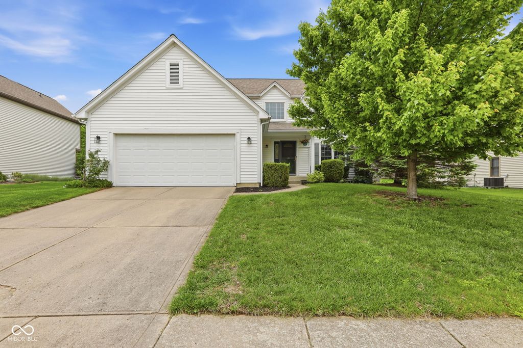 13461 Shakamac Drive, Carmel, IN 46032