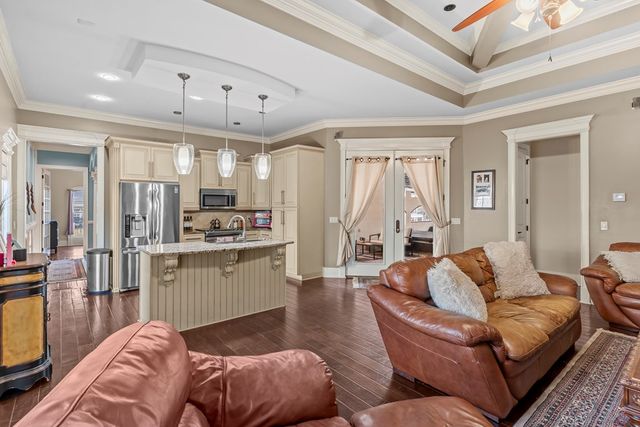 207 Royal Orleans Ct, Dothan, AL 36305