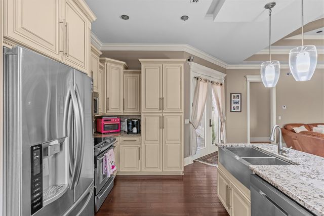 207 Royal Orleans Ct, Dothan, AL 36305