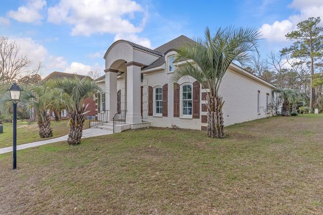 207 Royal Orleans Ct, Dothan, AL 36305