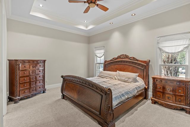 207 Royal Orleans Ct, Dothan, AL 36305