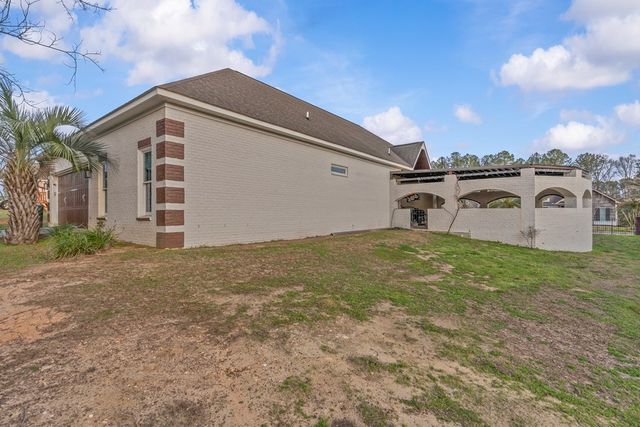 207 Royal Orleans Ct, Dothan, AL 36305