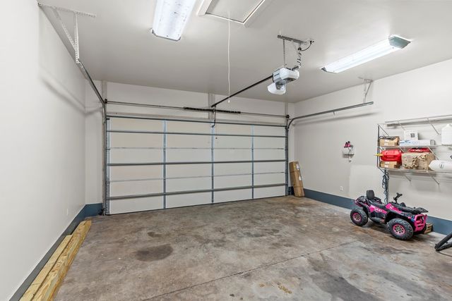 207 Royal Orleans Ct, Dothan, AL 36305