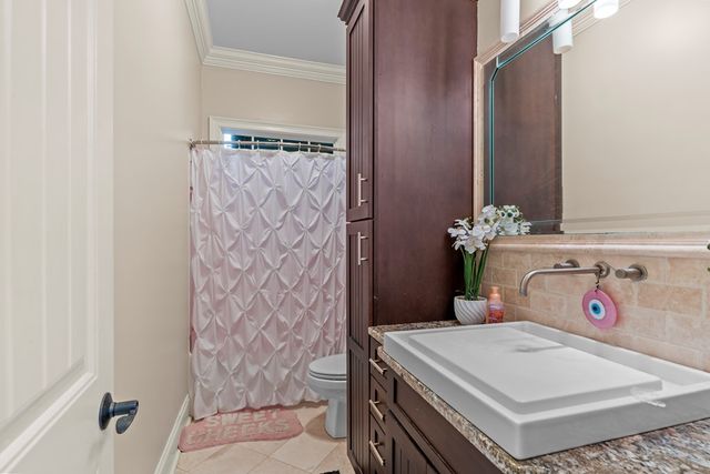 207 Royal Orleans Ct, Dothan, AL 36305