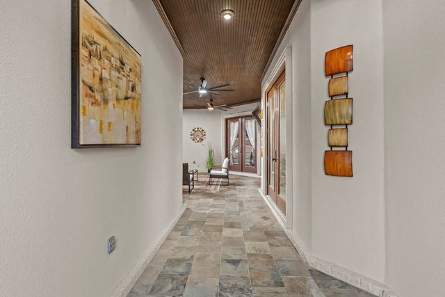 207 Royal Orleans Ct, Dothan, AL 36305