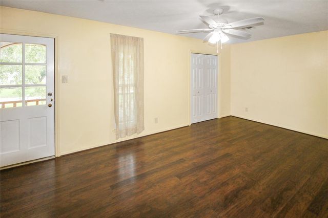 1106 Castle Hill Trail, Kingwood, TX 77339