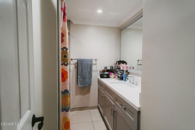 984 Harris Court, Thousand Oaks, CA 91362