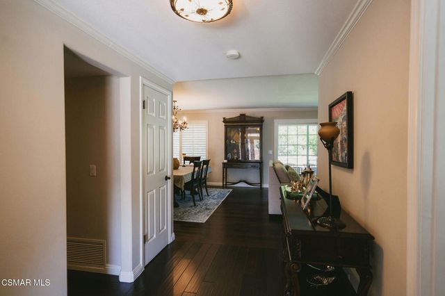 984 Harris Court, Thousand Oaks, CA 91362