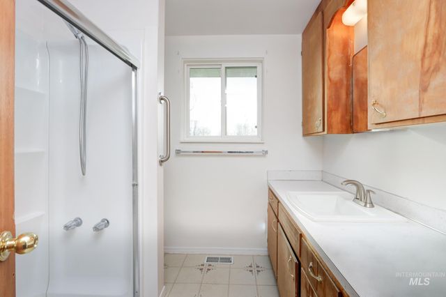 9215 Malad, Boise, ID 83709