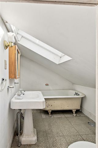96 High Street, Cumberland, RI 02864