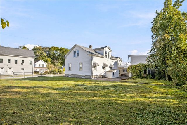 96 High Street, Cumberland, RI 02864