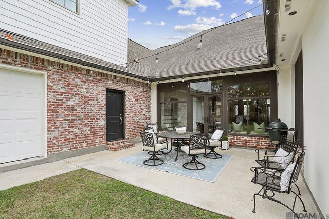 9597 Prairie Dunes Ct, Denham Springs, LA 70726