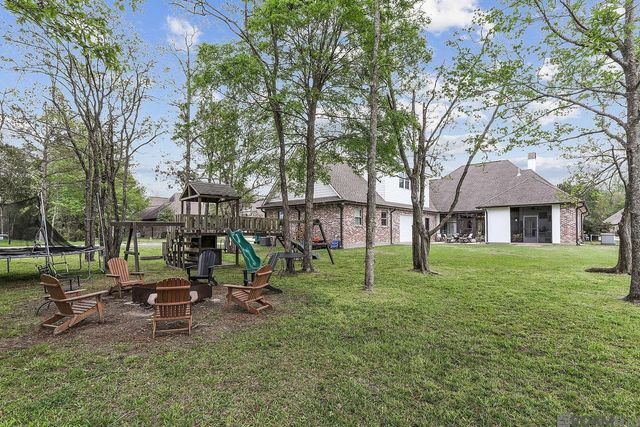 9597 Prairie Dunes Ct, Denham Springs, LA 70726