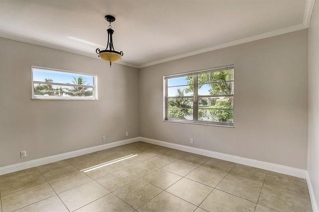 9387 Richmond Circle, Boca Raton, FL 33434