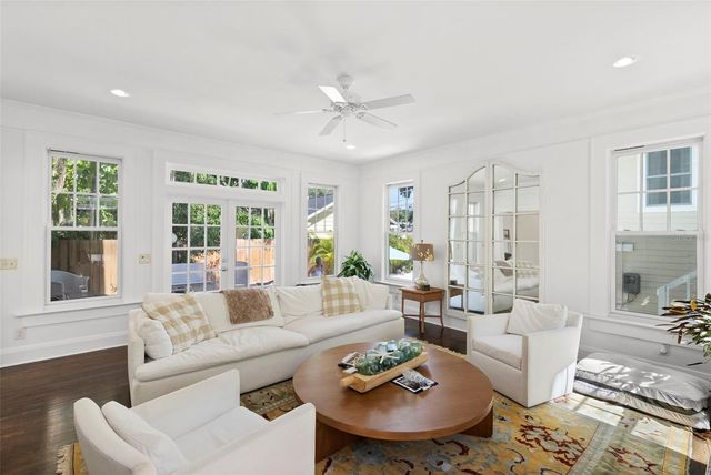 2630 W PROSPECT ROAD, Tampa, FL 33629
