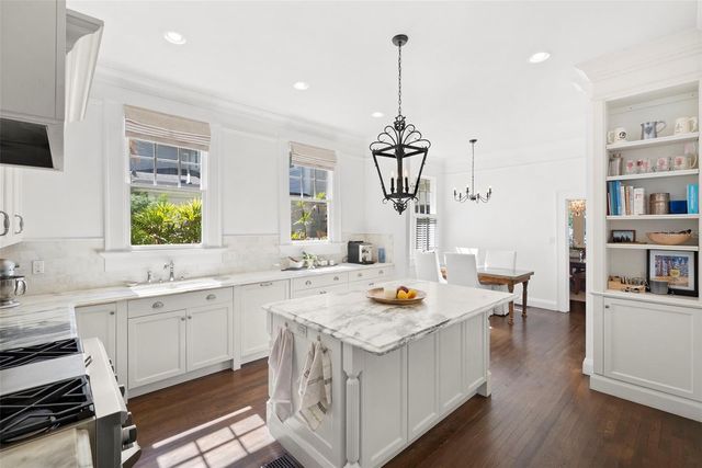 2630 W PROSPECT ROAD, Tampa, FL 33629