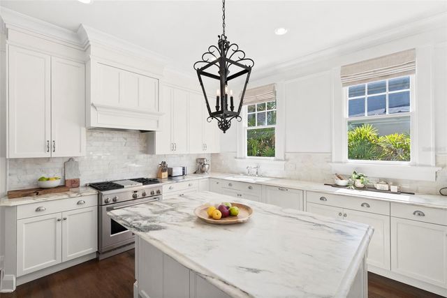 2630 W PROSPECT ROAD, Tampa, FL 33629