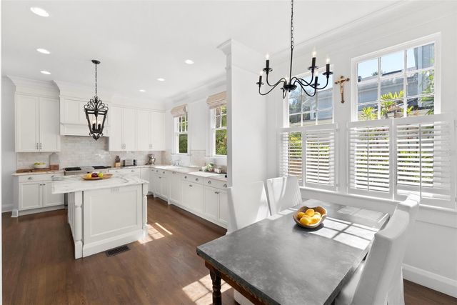2630 W PROSPECT ROAD, Tampa, FL 33629