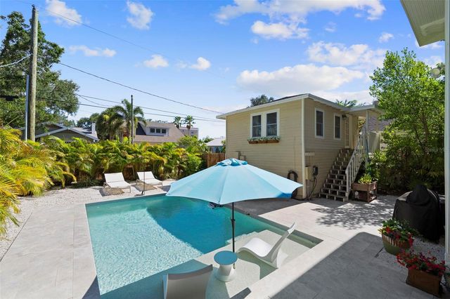 2630 W PROSPECT ROAD, Tampa, FL 33629