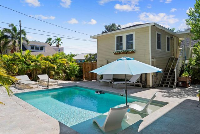 2630 W PROSPECT ROAD, Tampa, FL 33629