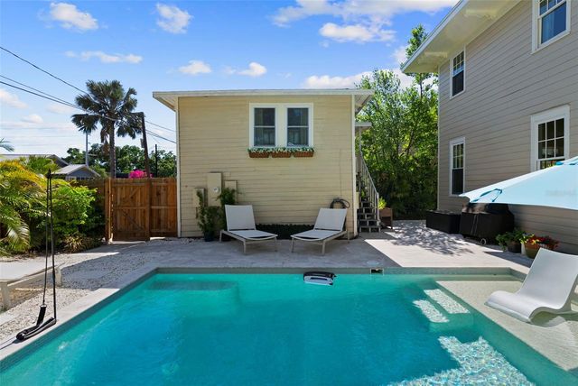 2630 W PROSPECT ROAD, Tampa, FL 33629