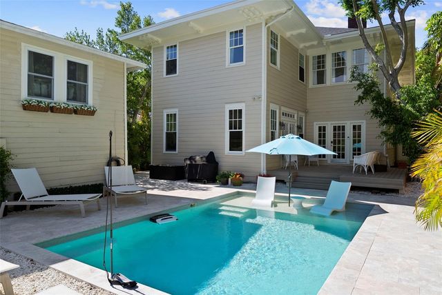 2630 W PROSPECT ROAD, Tampa, FL 33629