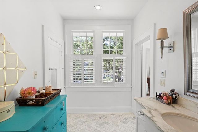 2630 W PROSPECT ROAD, Tampa, FL 33629
