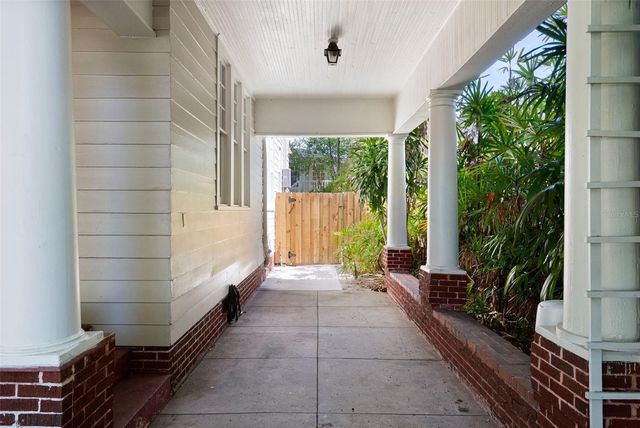2630 W PROSPECT ROAD, Tampa, FL 33629