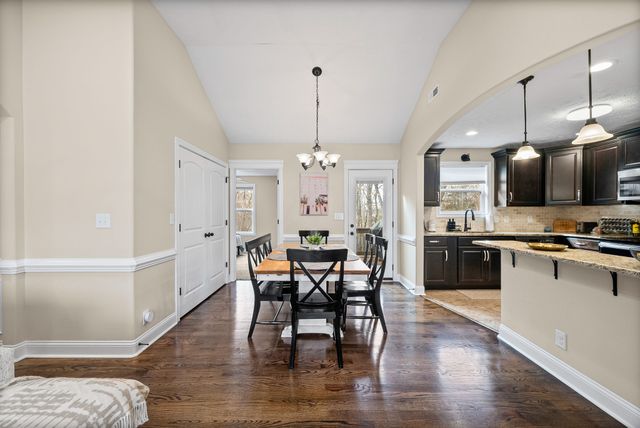 656 Deer Ridge Dr, Clarksville, TN 37042