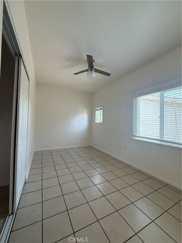 1085 Hoffman Avenue 11, Long Beach, CA 90813