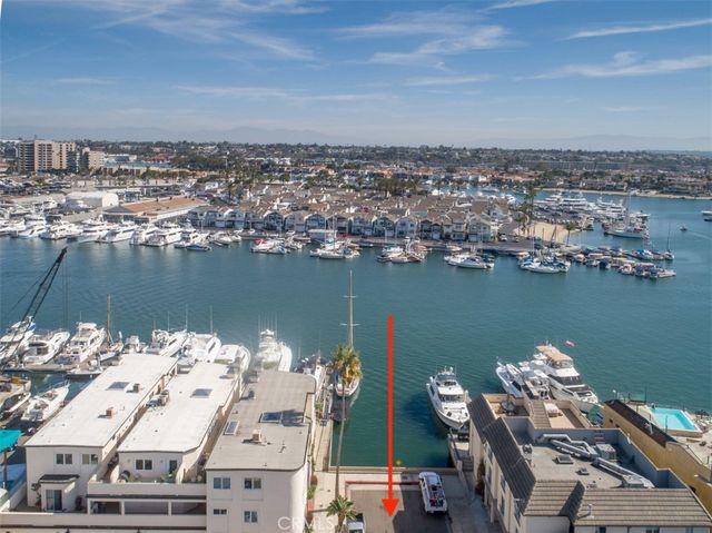 215 20th Lower, Newport Beach, CA 92663