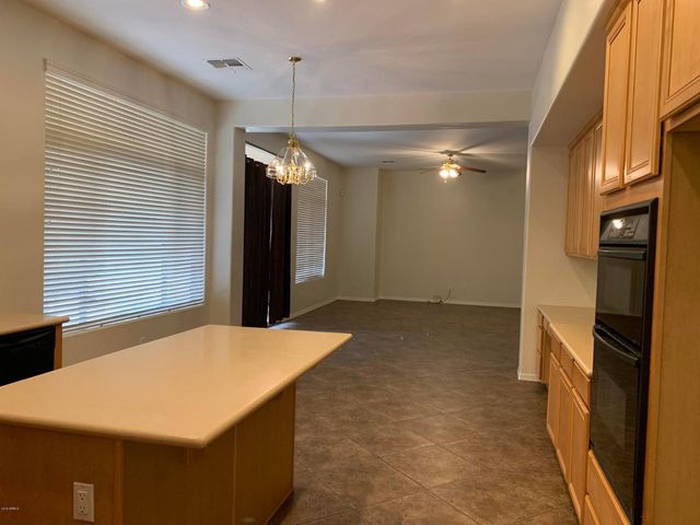 1530 W Thompson Way, Chandler, AZ 85286