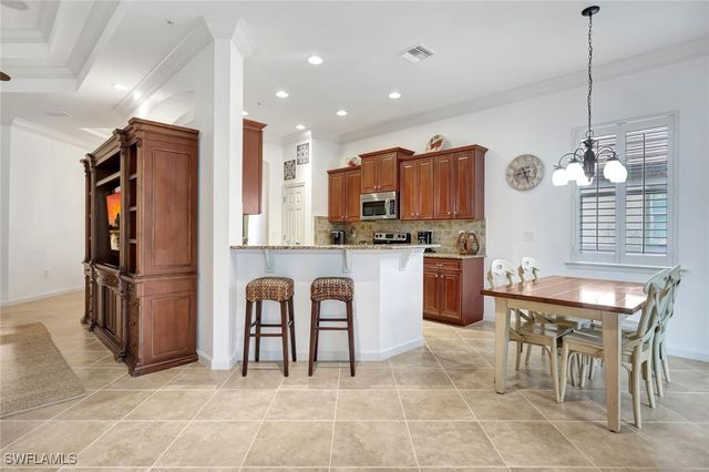 9508 Ironstone TER 201, Naples, FL 34120