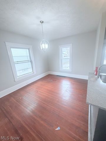 1284 W 85th Street, Cleveland, OH 44102