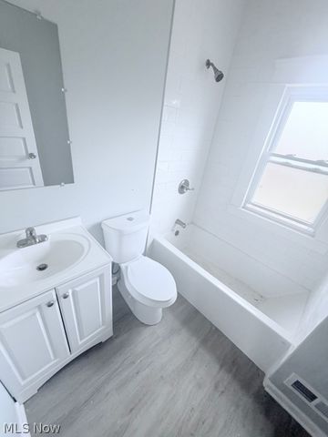 1284 W 85th Street, Cleveland, OH 44102