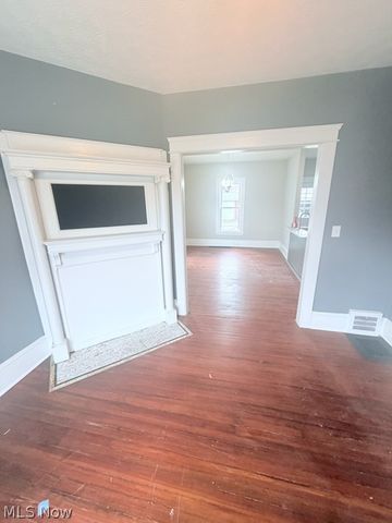 1284 W 85th Street, Cleveland, OH 44102