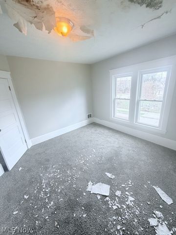 1284 W 85th Street, Cleveland, OH 44102