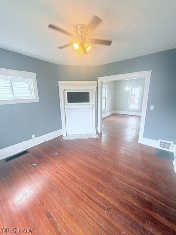 1284 W 85th Street, Cleveland, OH 44102