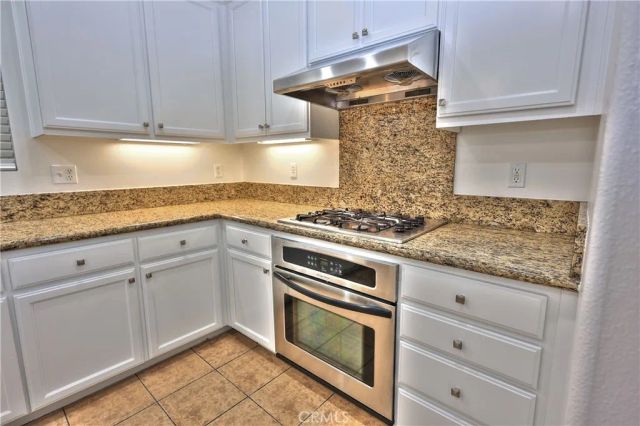 858 Calaveras, Corona, CA 92878
