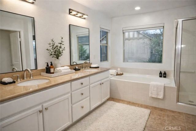 858 Calaveras, Corona, CA 92878